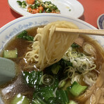來來 - 麺は細ちぢれ麺