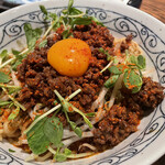 ビレッジ - シメの坦々まぜそば。そこらへんの坦々麺屋さんより100倍うまし。