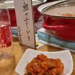 はなしのぶ - 悩んだ二品目、鮭の、チリソース。このチリソースが、本当に美味しいの！前は、鶏肉でしたが、[鮭]もありです。