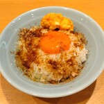 らぁ麺 すぎ本 - 名古屋コーチンの玉子かけご飯　350円