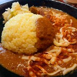 元町 サトナカ 鈴蘭台店 - チキンカレー+チーズトッピング