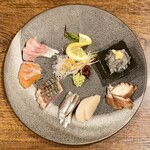 魁 - 刺身 7点 盛り
