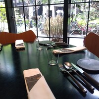 ラ・ボンヌターブル - 