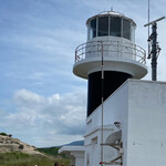 カムイ番屋 - 神威岬灯台　1892年（明治25年）8月25日初点灯