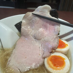 酒肴場 屯 - 低温調理のカタロースチャーシューはしっとり美味