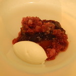 オーグードゥジュール メルヴェイユ - デセール（無花果のコンポート）