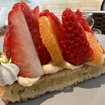 TRIANGLE CAFE - 