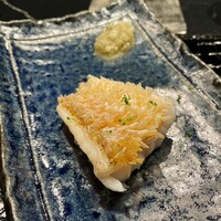 HIKARI - 