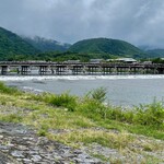 錦 - 中之島から望む渡月橋
