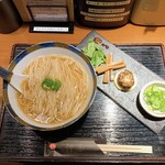 神楽 海老で鯛を釣る麺堂 - 