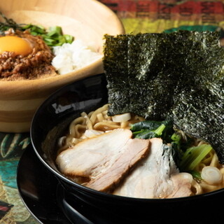 Introducing a new Ramen that has been improved from family-style to Thai style!