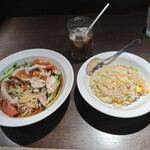 上海華龍 - 【2023.7.6(木)】本日の日替わり①（バンバンジー冷麺&半チャーハン）900円