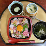 Sasazushi - 海鮮ユッケのバラ寿司ランチ（1,000円税抜）