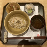 くずし 之助 - 本日の土鍋御飯　〆鯖