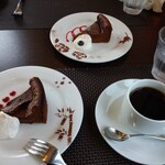 ラ ビストリア - 生チョコのガトーショコラ、珈琲。