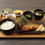 One soup and four dishes Salt-grilled mackerel set meal/Mackerel simmered in miso set meal Various types