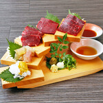 5 types of whale sashimi, large staircase platter