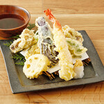 Assorted Tempura with large shrimp and five kinds of vegetables