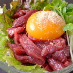 桜肉と特製たれ 桜ユッケ