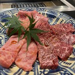 肉 希々 - 