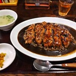 肉食堂 最後にカツ。 - 