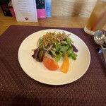 グリチネ - カリカリ蕎麦のサラダ