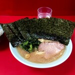 末広家 - ラーメン並　海苔増し　丁度1000円