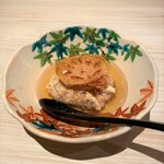 Nihon Ryouri Tsumugu - 揚物
      蓮根餅と新蓮根チップス