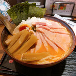 神楽 海老で鯛を釣る麺堂 - 