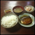 浜よし - これぞ日本の定食！
店の雰囲気が最高過ぎる〜！