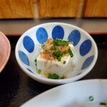 Omusubi Omiso Shiru Tanagokoro - 豆腐