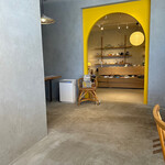 TOCONOMA Barber Cafe Space - 