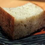 nishinakasu泥川武士 - 相変わらず美味しい、自家製のフォカッチャ