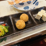 Toufu Ryouri Mame Na - おそうざい3種　右はクリームチーズ豆腐