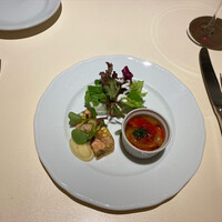 マンジャーモ - 