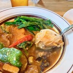 スープカレー やまやまや - 玉葱アチャール＆ライス