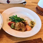 スープカレー やまやまや - 具材をライスへぶっ掛け