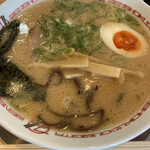 麺食堂 みぎた - 優しい濃厚塩梅良しスープ。