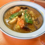 スープカレー やまやまや - ナンコツキーマ
