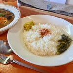 スープカレー やまやまや - ポテサラ・ホウレンソウサブジ