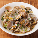 Clams fried in soy sauce and butter