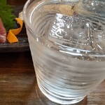 あさき - 芋焼酎のロック。しまった、黒牛があったやん。