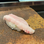 寿司処 いずみ田 - カンパチのトロ