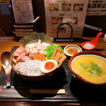 神楽 海老で鯛を釣る麺堂 - 