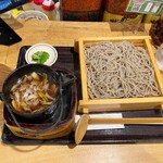 香るつけ蕎麦　蕎麦花 - 蕎麦花つけせいろそば　オークと蕎麦茶の燻し合鴨汁