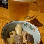 うさぎ - 2013.8生ビールと突出しの筑前煮