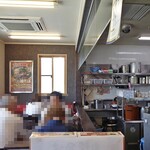 ハルピンラーメン　下諏訪町役場前店 - テーブル席