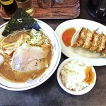 ハルピンラーメン　下諏訪町役場前店 - ハルピンラーメン ＆ 餃子セット