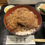 喜多呂 - カツ丼セット(1,485円)
サラダ･味噌汁付き