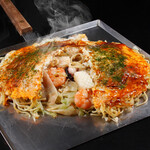 Hiroshima Okonomiyaki Hopukinsu - 海鮮はじめ具材たっぷり！